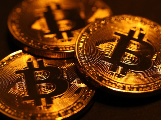  بیت کوین به زیر 10000 دلار سقوط کرد