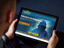  تبلت با استفاده از SlickVPN: اشتراک مادام العمر.