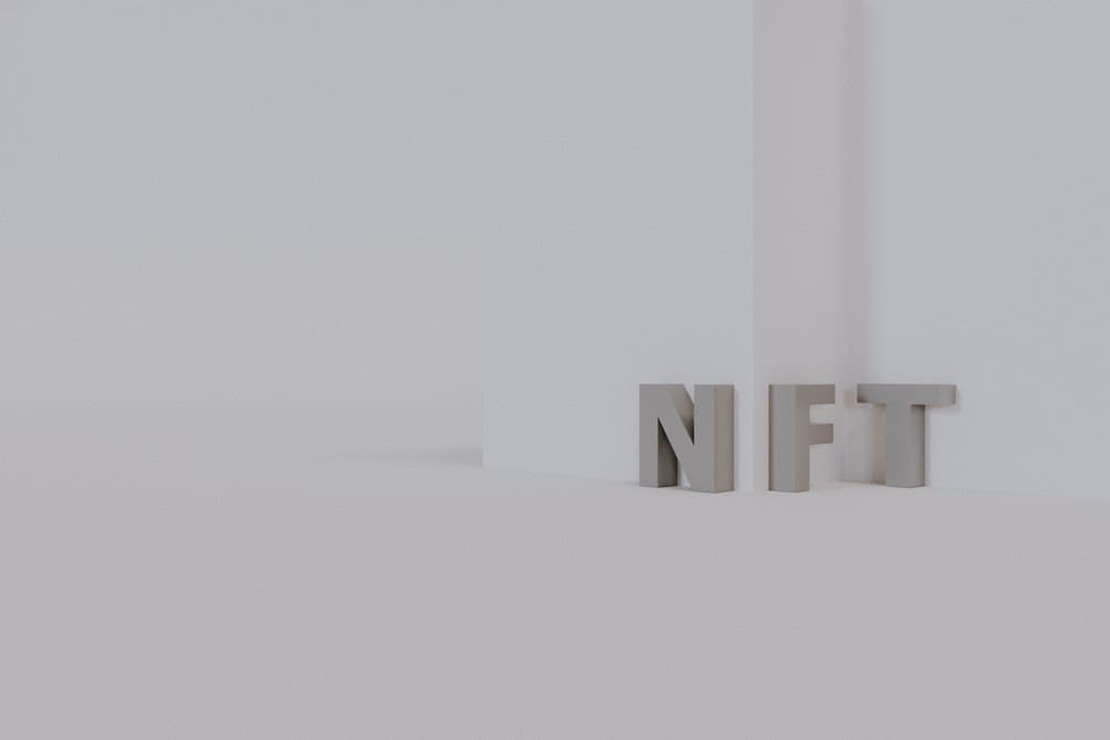  https://images.unsplash.com/photo -1639221314321-44739ac46b63?ixlib=rb-1.2.1&ixid=MnwxMjA3fDB8MHxwaG90by1wYWdlfHx8fGVufDB8fHx8&auto=format&fit=برش[0&w4=50]1
2 بازار برتر NFT:
دریای آزاد:
OpenSea رهبر جهان در فروش NFT است. OpenSea مجموعه گسترده ای از دارایی های دیجیتال را برای فروش در پلتفرم خود دارد و ایجاد یک حساب کاربری و کشف پیشنهادات گسترده رایگان است. همچنین از هنرمندان پشتیبانی می کند و اگر می خواهید NFT خود را بسازید، عملکردهای کاربر پسند ایجاد کرده است.
راریبل:
Rarible، مانند OpenSea، یک بازار آنلاین برای NFT ها است، از آثار هنری، ویدئو و مواد موسیقی گرفته تا کلکسیون. اما برخلاف OpenSea، شما توکن خود Rarible (CRYPTO: RARI) را با کار در خود بازار مبادله می‌کنید.
بنابراین، این‌ها محبوب‌ترین بازارهای توکن غیرقابل تعویض هستند که در آن افراد می‌توانند NFT را خریداری و بفروشند. توکن های غیرقابل تعویض به عنوان آینده در نظر گرفته می شوند و ما خوانندگان را تشویق می کنیم که بروند و تحقیقات بیشتری انجام دهند و دارایی های دیجیتال خود را ایجاد کنند. با این حال، استفاده از VPN را در هنگام استفاده از اینترنت برای محافظت در برابر هکرها فراموش نکنید.

                    </pre>
<p><a href=